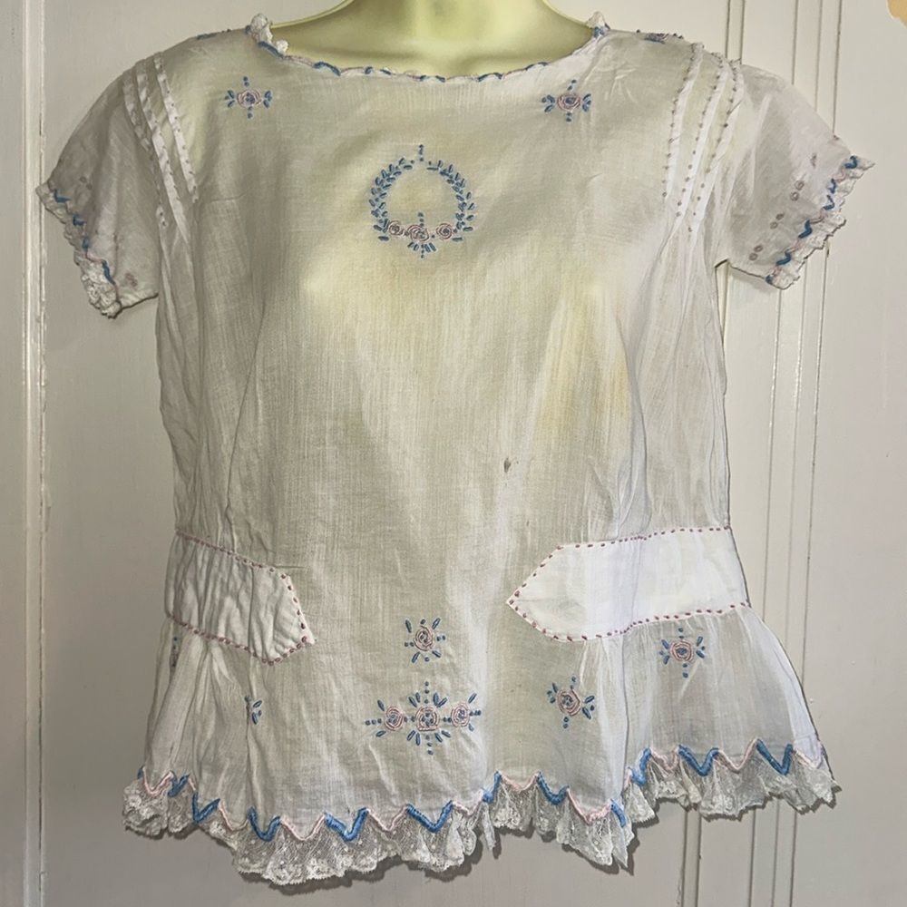 Antique/vintage‎ homemade thin white cotton lawn embroidered short sleeve blouse